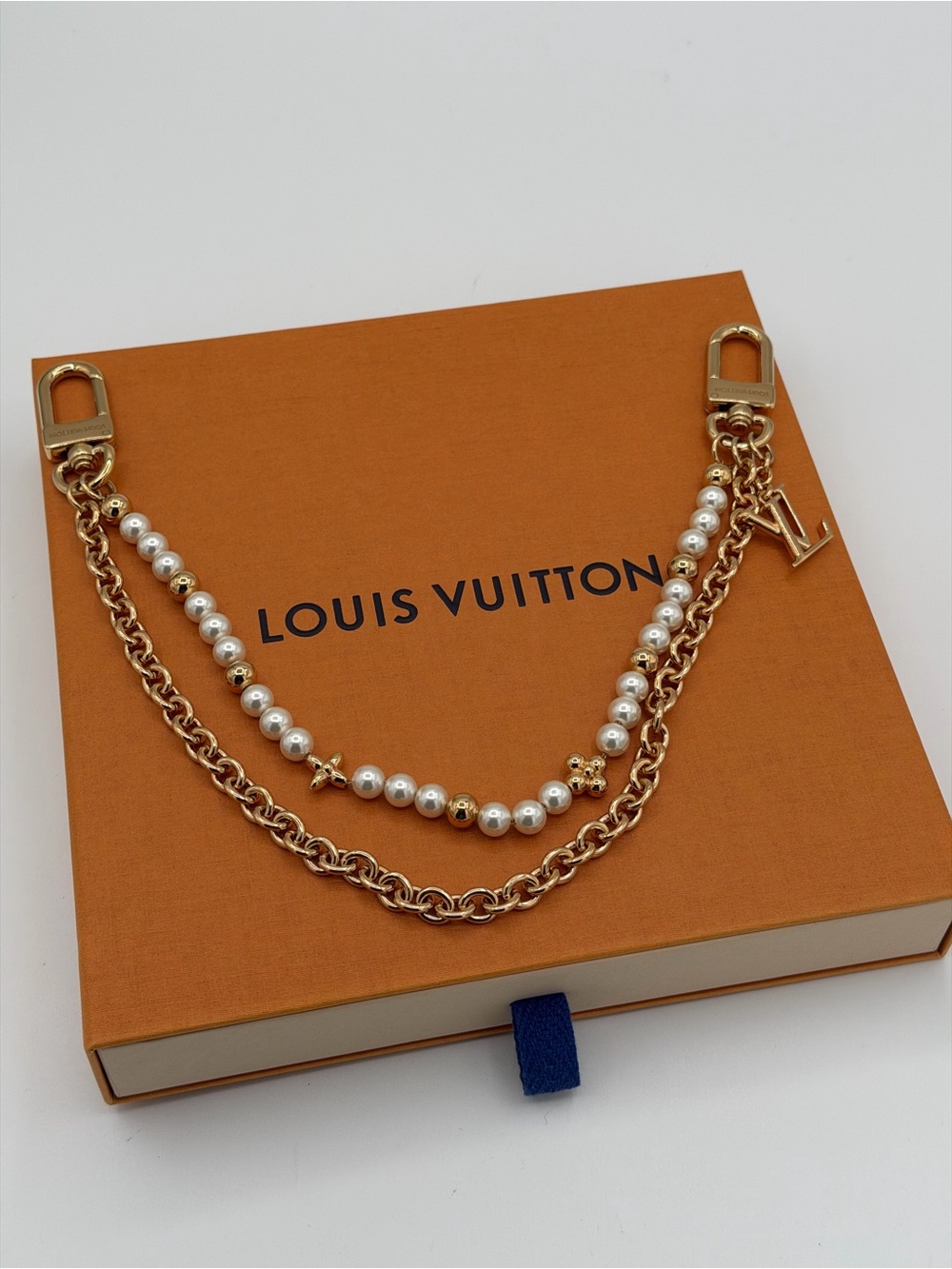 Louis Vuitton pearl long key chain/charm 😍🔥Authentic